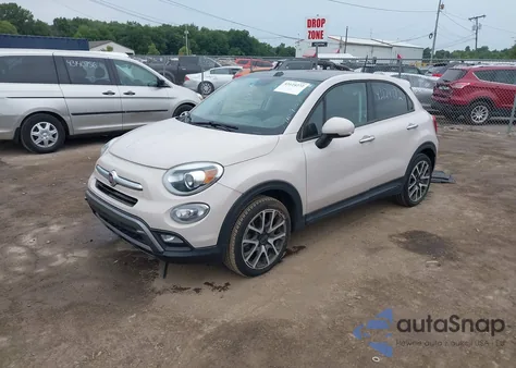 2016 Fiat 500X Trekking Plus из США, поврежденный, VIN ZFBCFXET4GP401319